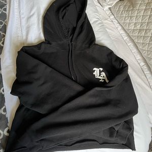Black cropped LA hoodie